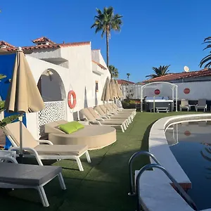 Rainbow Golf Bungalows, Gay Men-only Holiday park Maspalomas (Gran Canaria)